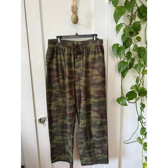 Croft & Barrow Other - Croft & Barrow size large camo pajama pants